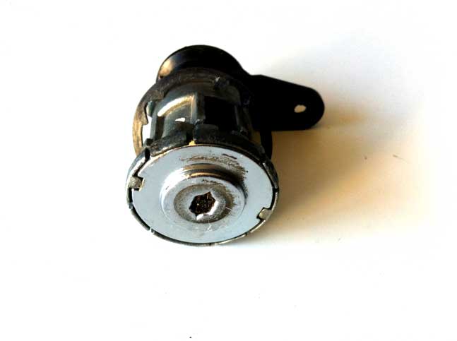 FORD SCORPIO 95/98. Личинка замка двери. Б/У.